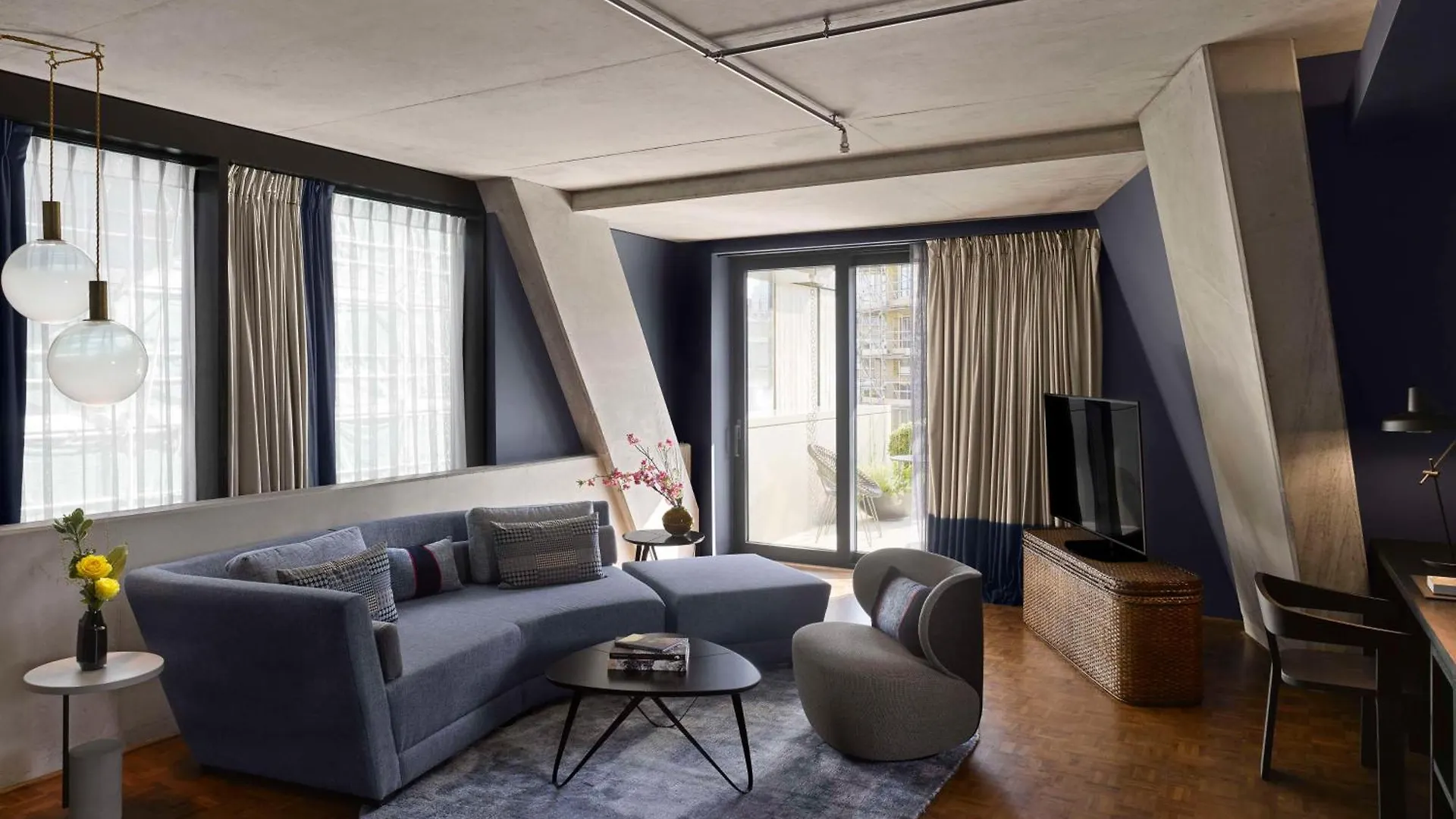 Nobu Hotel London Shoreditch 5*,